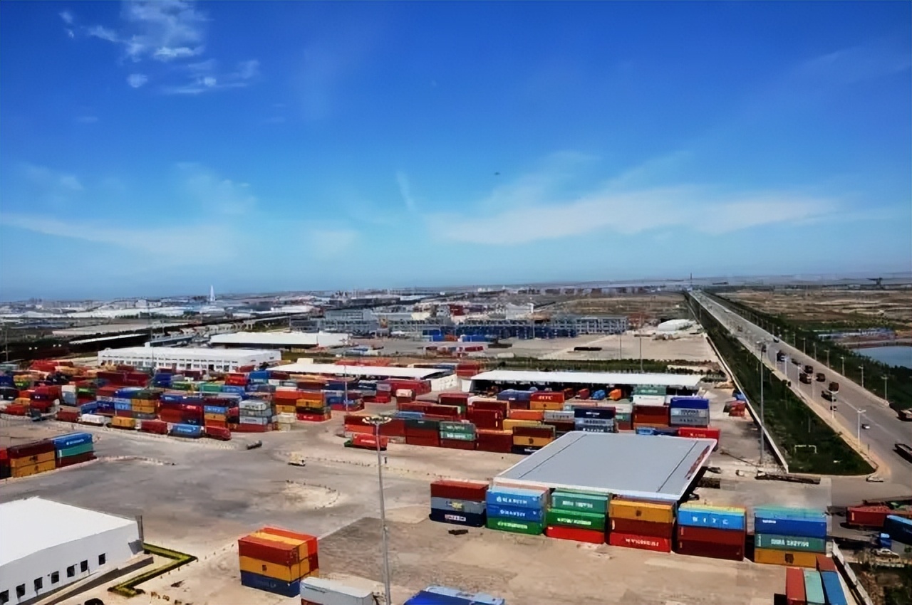 曾在新东方上课的小伙，如今融资千万美金，出国创建电商平台