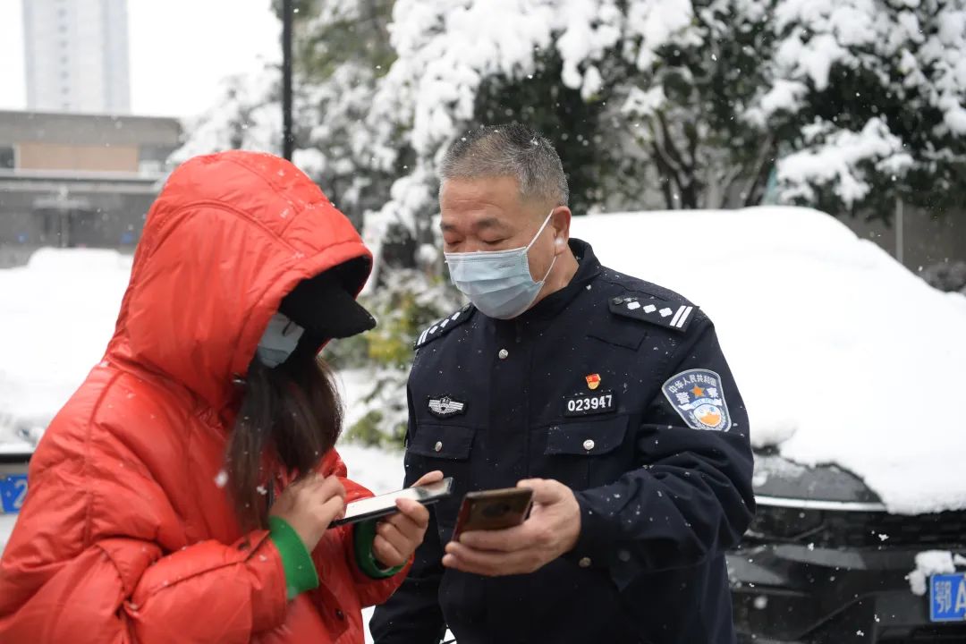 法官怒斥：如果我今天成了烈士，你就是罪犯！