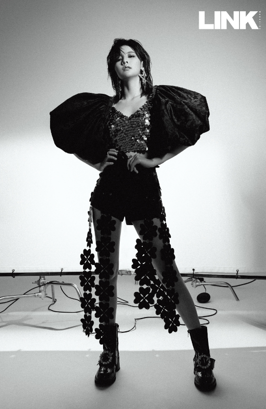 赵粤《LINK》2022夏季刊，冷感质感超A暗黑系大片，魅力无限