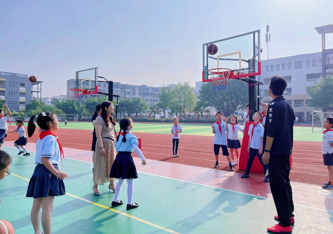 热情五月 迎“篮”而上｜南湖小学2022年校园篮球联赛圆满落幕