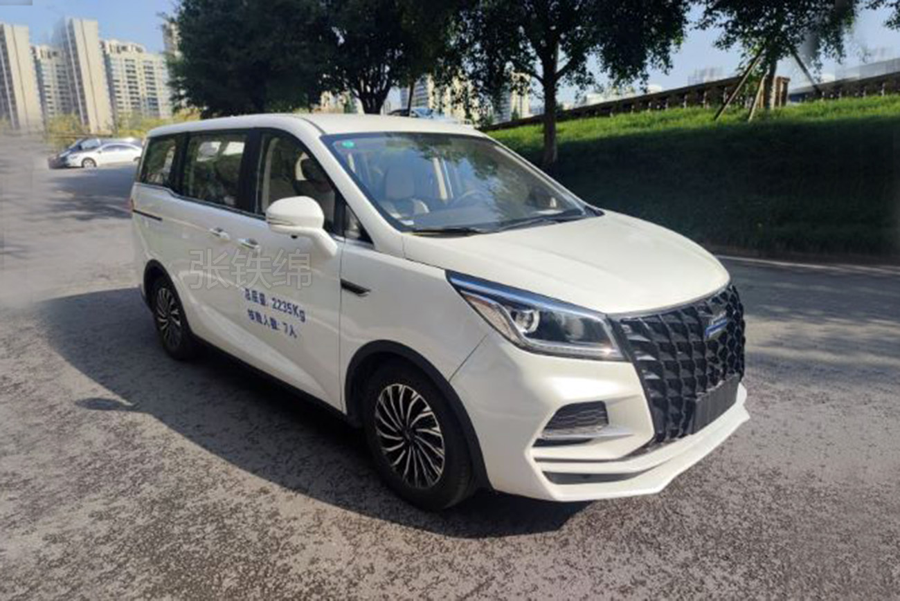 长安欧尚新款MPV曝光，外观很霸气，7座，侧滑门，搭载1.5T动力