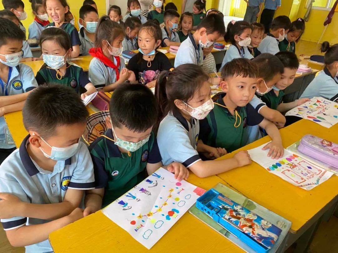 《你好，小学》—诺亚舟中联壹城幼儿园（大班走进军民小学参观）