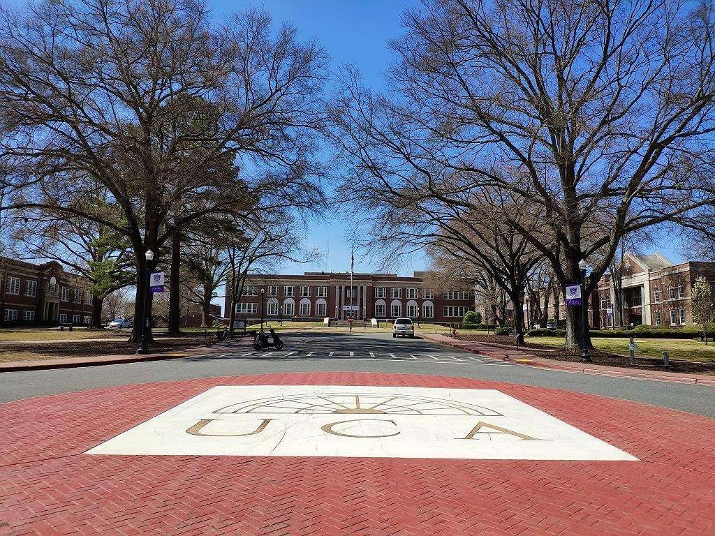 无需高考的新加坡本科直通车——英国创意艺术大学