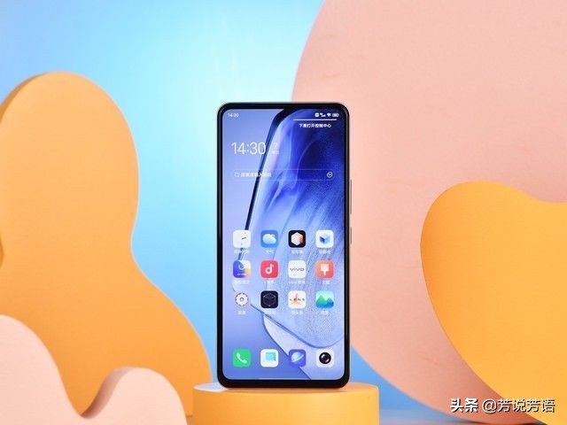 不止驍龍870+獨顯，iQOO Neo5這些配置也很頂