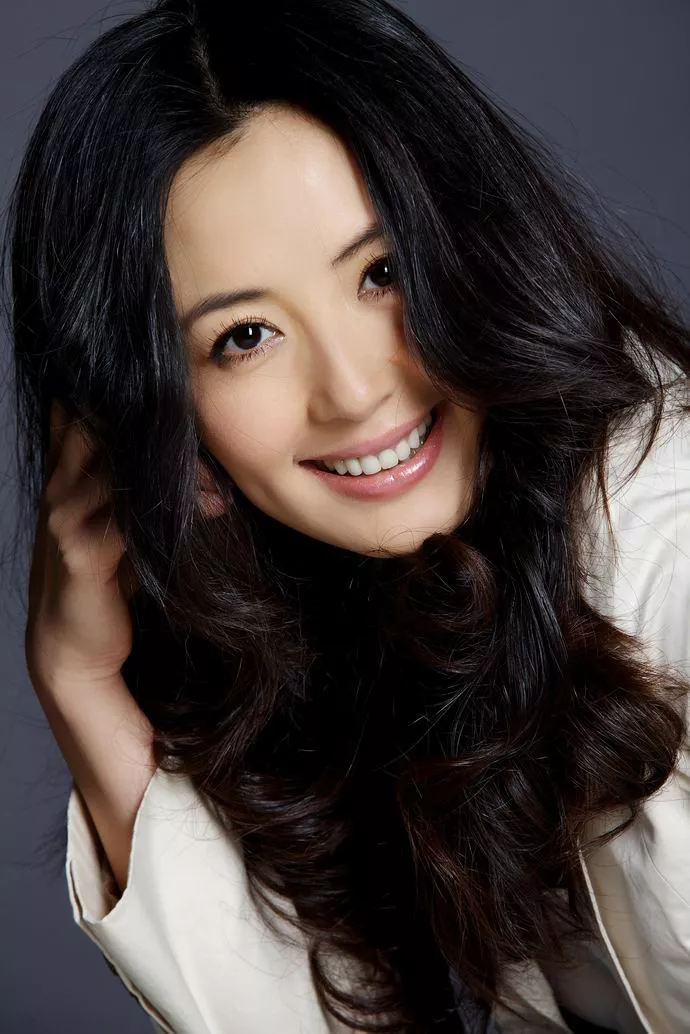 请欣赏50位明星的甜美微笑