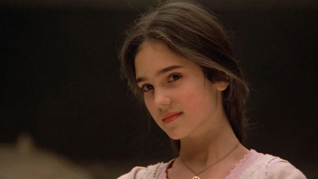 12岁时就是“神颜”，如今51岁的她依然惊艳银幕