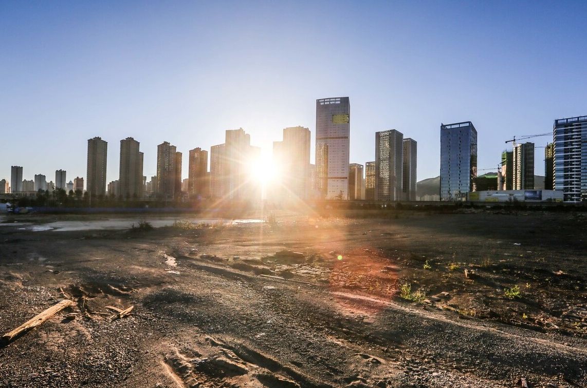 限购取消！房地产拐点到来？卖地遇冷！2022年能否抄底买房？