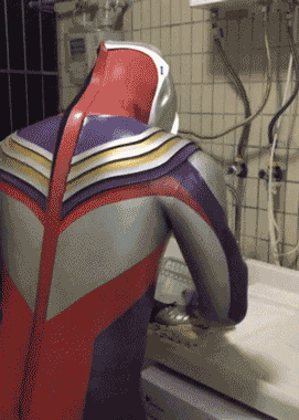 女朋友出差了，说去了上海出差，还给我发来了一张这样的照片