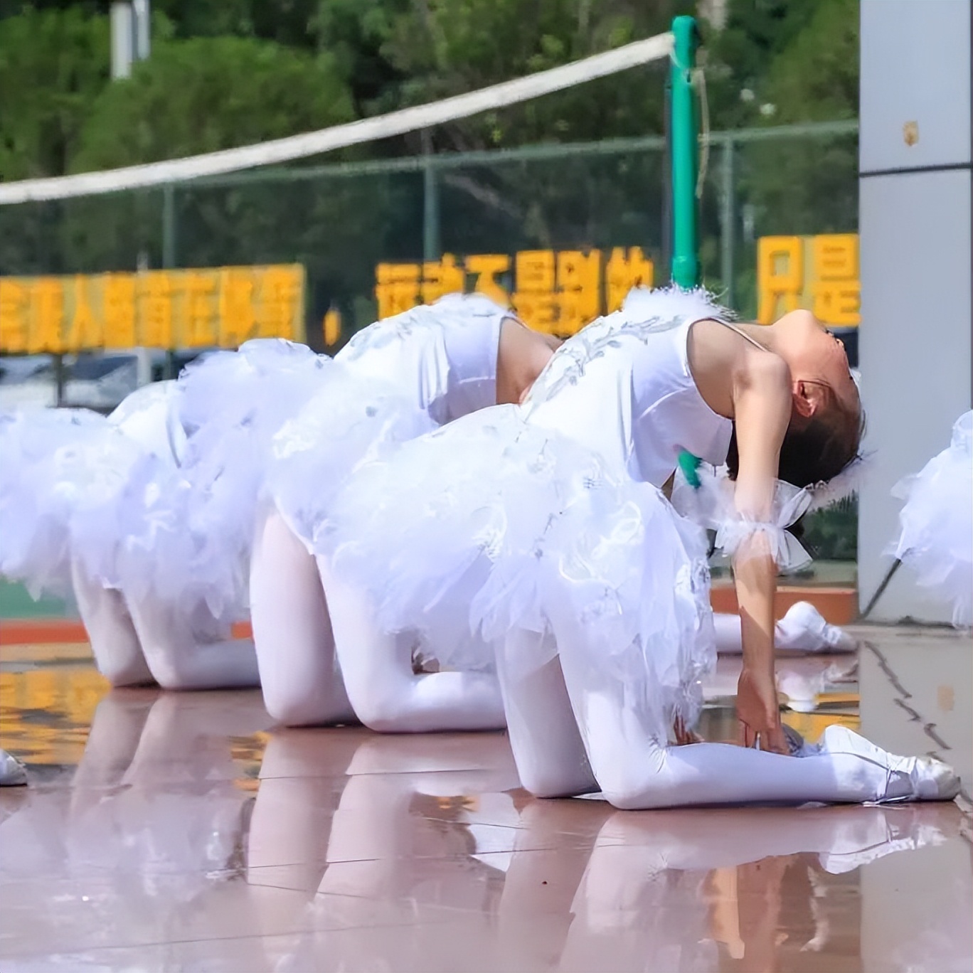 播种希望，收获美好｜南湖小学开展“芒种”主题国旗下展演活动