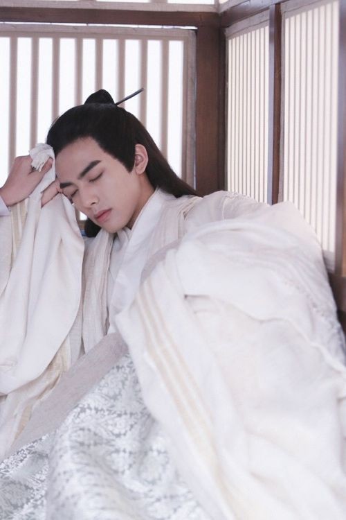 “病娇美男”别硬演，有人公子世无双，有人乡野村夫呆头鹅