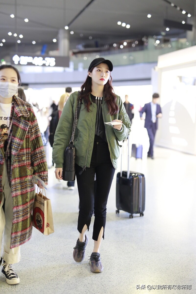 人间极品关晓彤