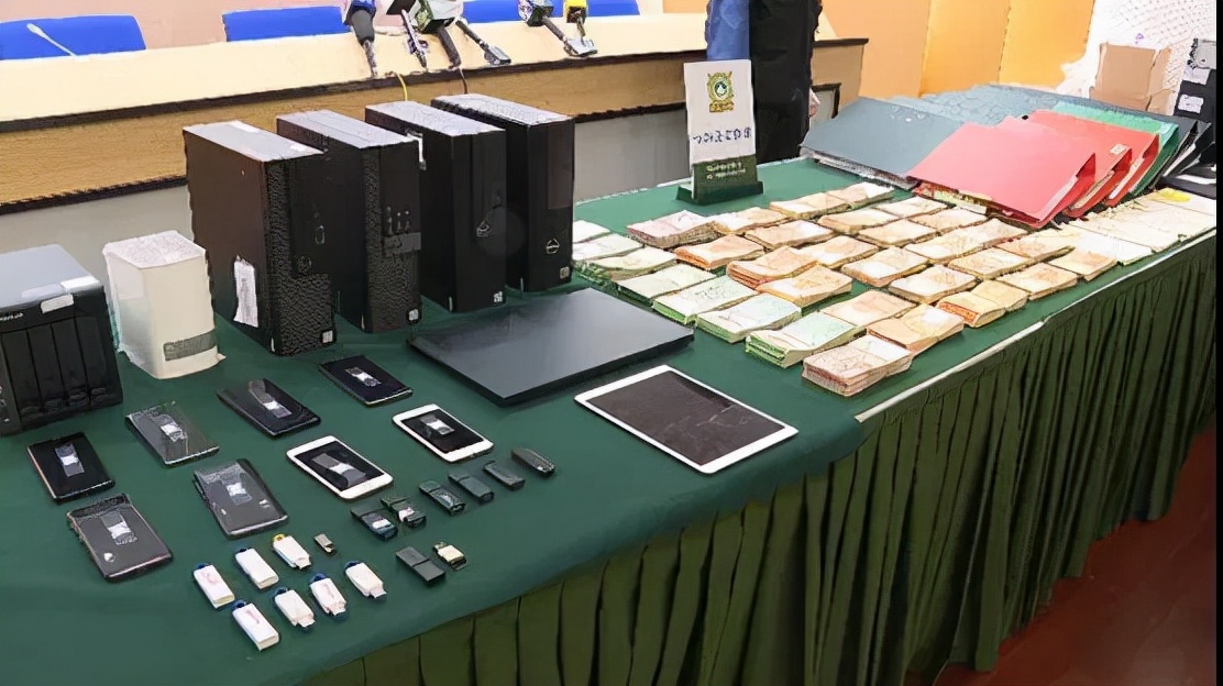 不知敬畏，赌王周焯华输得精光