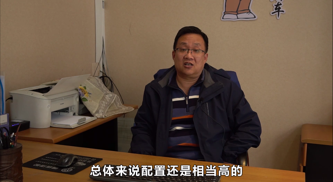 胡老师！您好！我是您的忠诚粉丝，我想入手一台三万多的日系车，如丰田花冠，轩逸