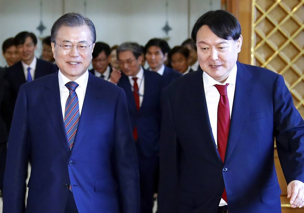 当选韩国总统后，尹锡悦示好朝日，并谈及对华关系，态度有所不同