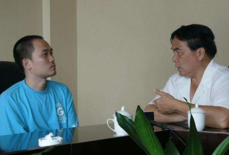 张非：四川考霸，4次参加高考，1次中状元，为何2次被学校劝退？