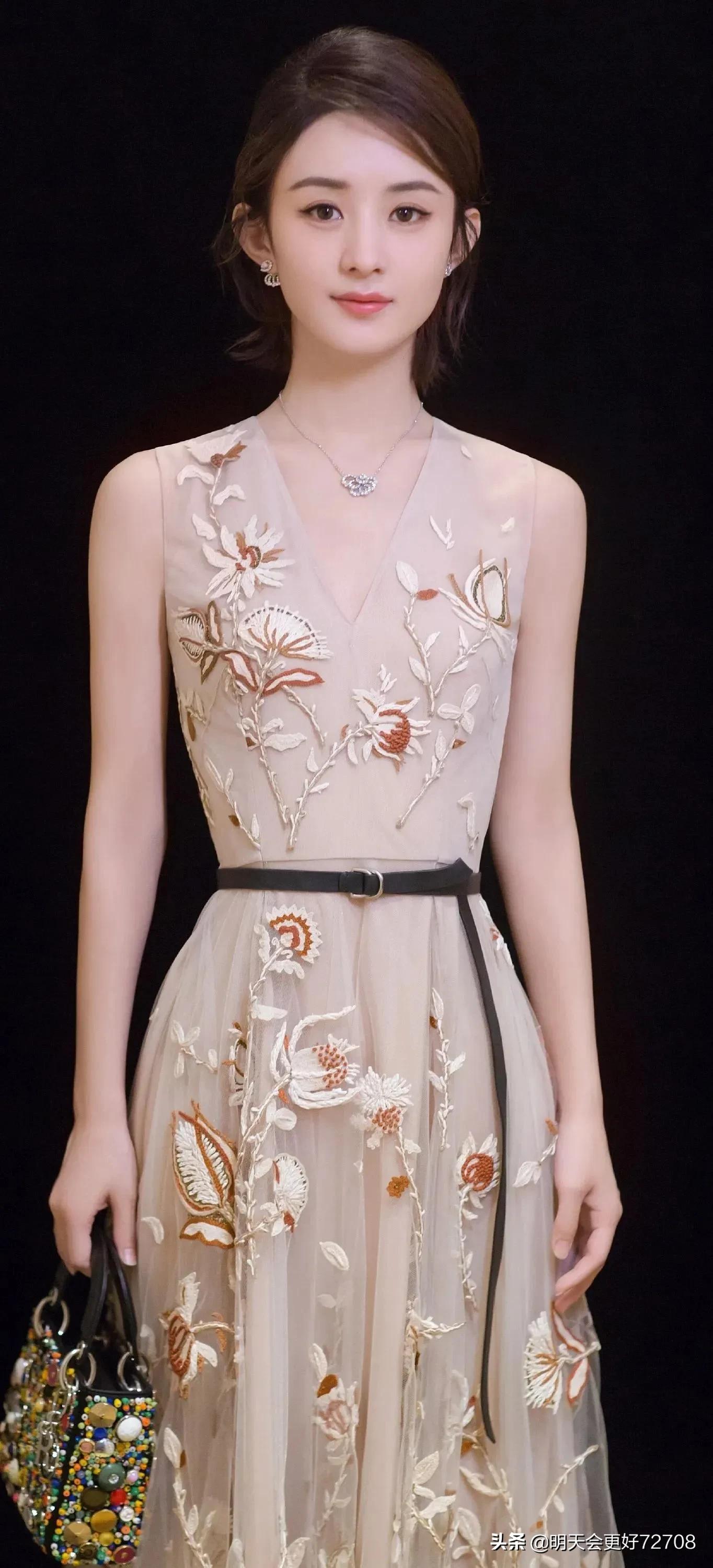 分享图片：赵丽颖惊艳写真照