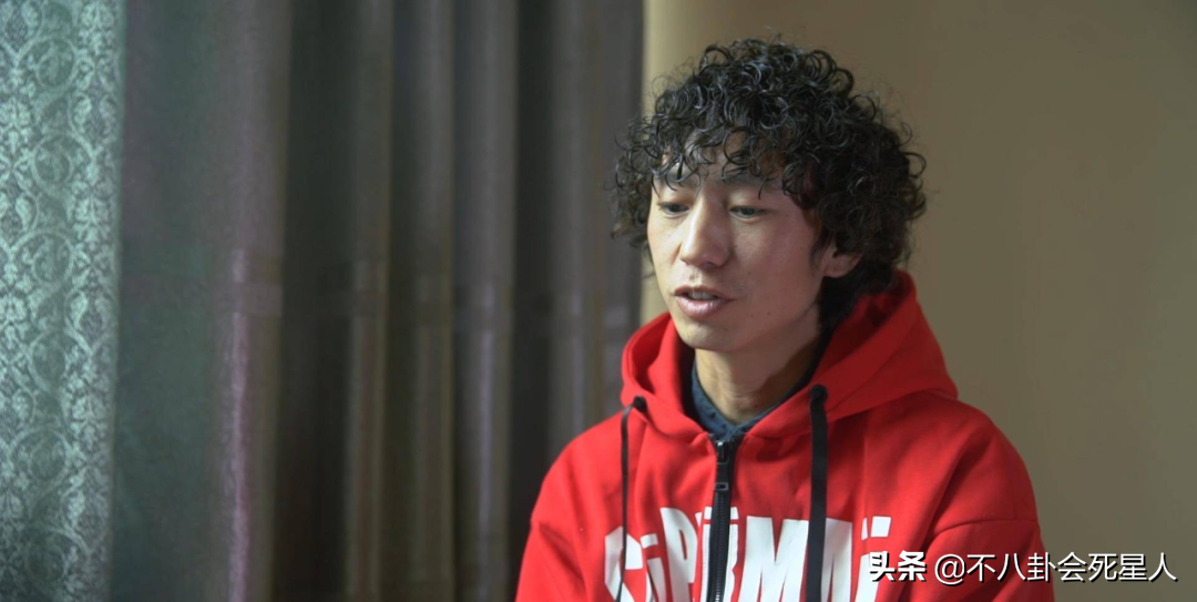 8位红极一时的草根明星现状，摆摊卖菜，住桥洞，红了11年