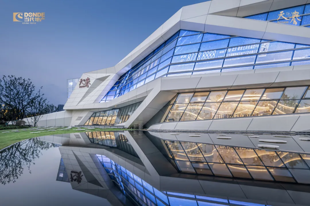 一线270°临湖观景，武汉健康科技住宅的“天花板”