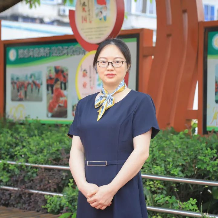读书月，南湖小学继续深入开展书香校园建设和读书节活动