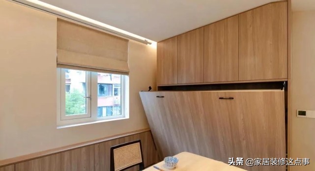 52㎡上海姑娘的家，厨卫不铺一块砖，床装墙壁上，进门我就迷住了