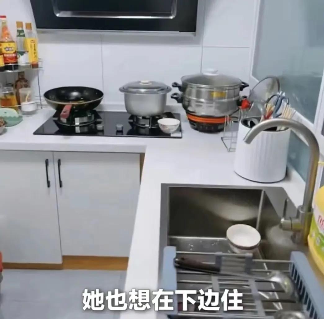 山东一位女主，装修20㎡车库给68岁母亲住，网友看后“炸锅”了