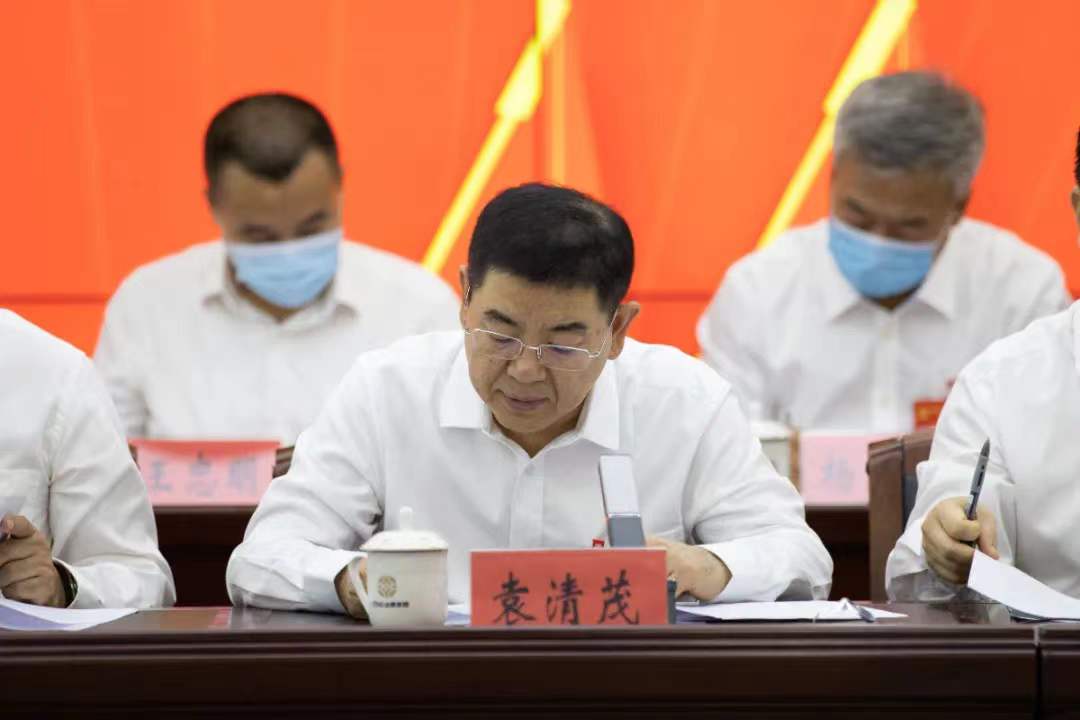 汾酒换帅：管交通的代替管水泥的，袁清茂接棒能否圆梦前三甲
