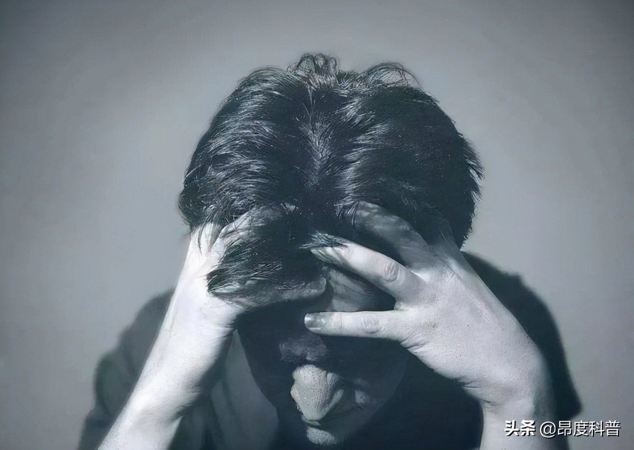 疫情期间“避孕套”销量不增反减，厂商转行做手套，背后有何原因