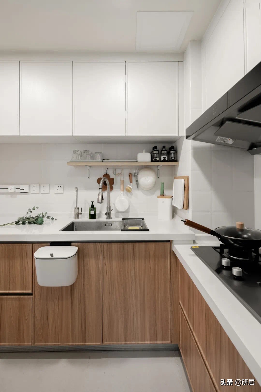 85m²现代简约风，不豪华很温馨，亲戚们都说很好看，特别适合居家