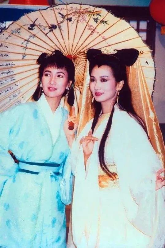 “白娘子”与“小青”，两人在戏外差距这么大，陈美琪真的太苦了