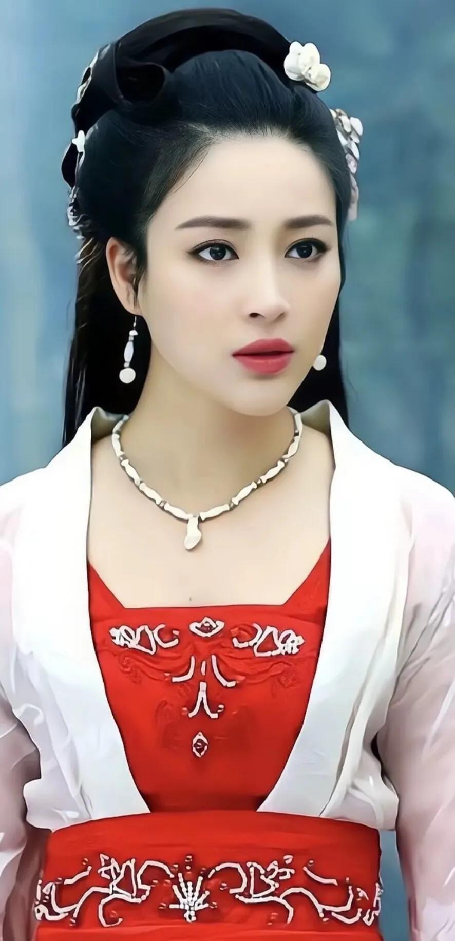 甘婷婷古装扮相还挺美的