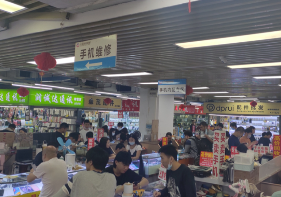 “山寨機鼻祖”陳金陵：負債千萬、妻子跑路，如今成破布爛衫乞丐