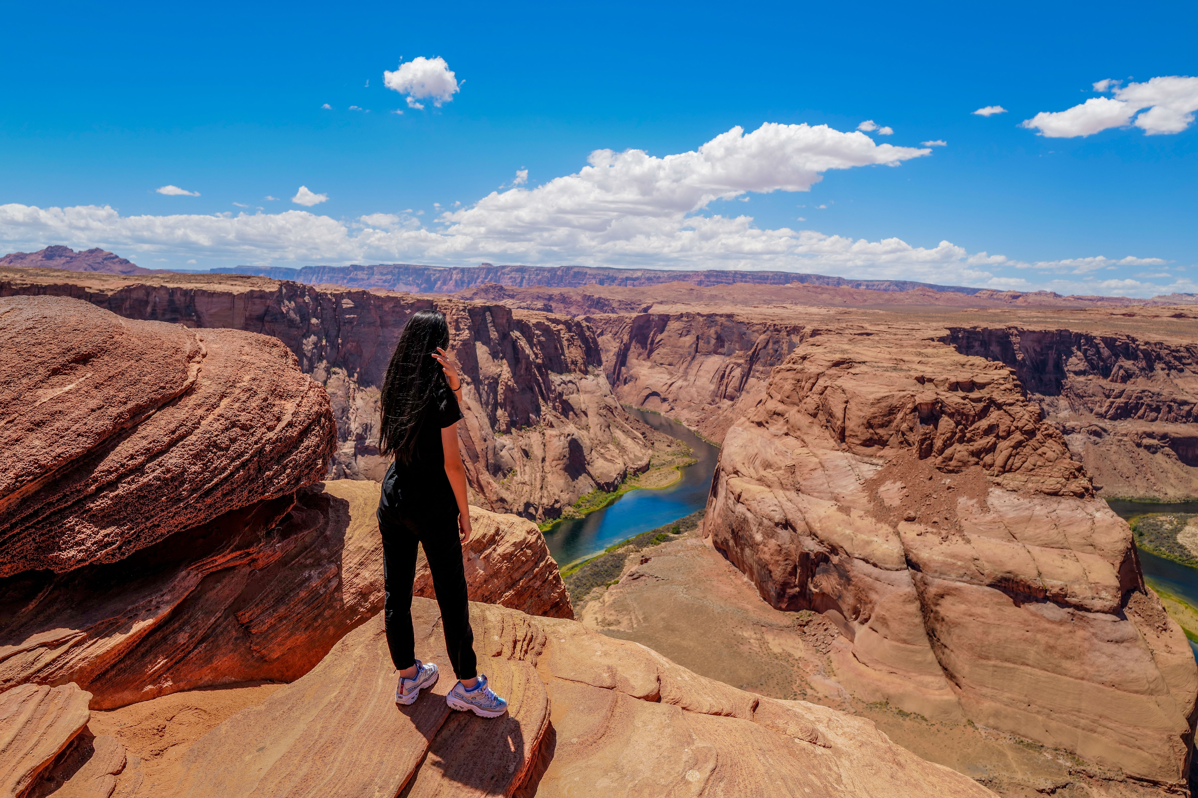 美国网红景点马蹄湾,科罗拉多河u型湾,高空俯瞰太震撼了