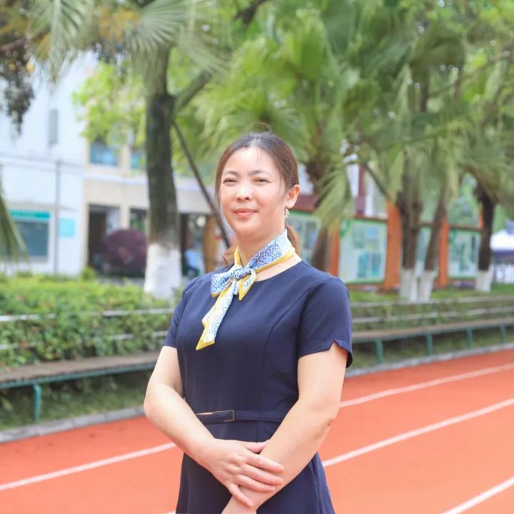 读书月，南湖小学继续深入开展书香校园建设和读书节活动