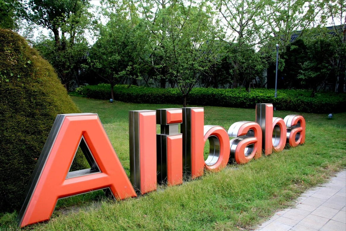 局势逆转！“白房子”可能输掉芯片战，中企只有一个“诀窍”