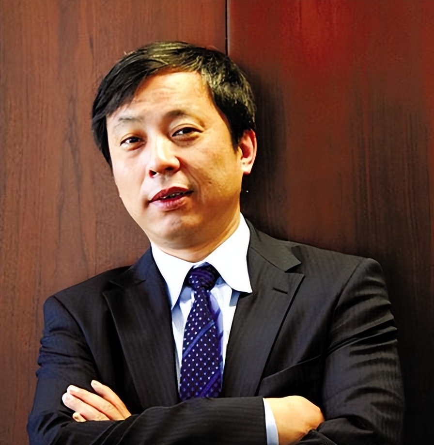 “打工仔”的逆袭：靠炒股赚得百亿，如今出手又赚5个亿