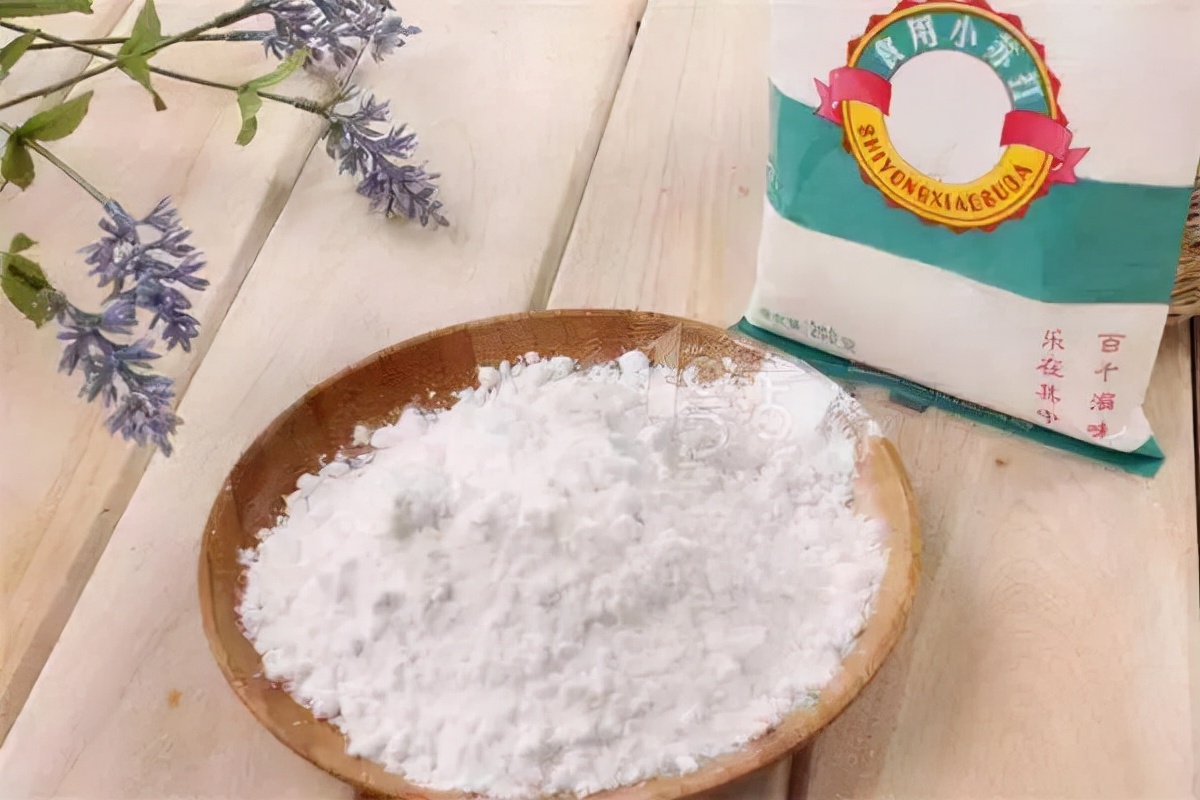 油烟机用久了油污难清洗？教你几个土办法，半年都不用清洁