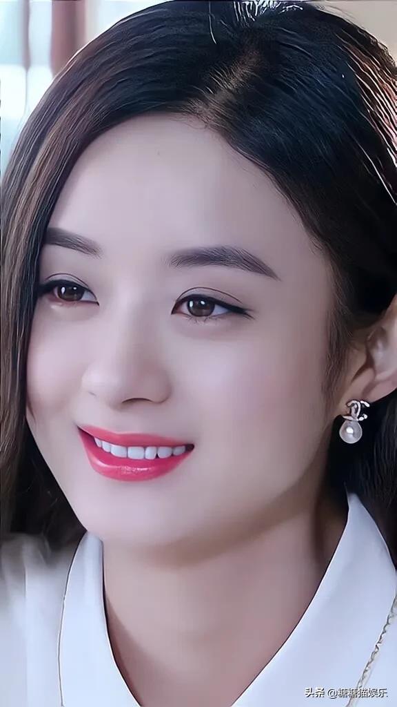 赵丽颖：清新秀丽，气质绝佳