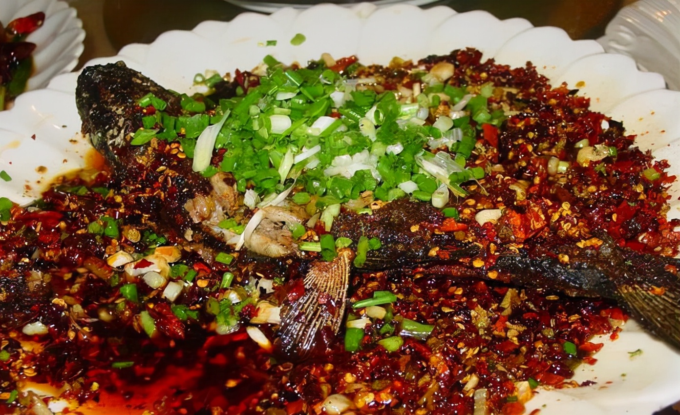 豆鼓鱼怎么做好吃(教你超简单的豆豉鱼四川做法)