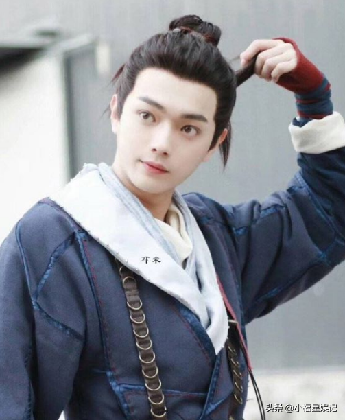 盘点“歪嘴杀”的13位明星，个个惊艳到糖分超标，帅到心坎里了