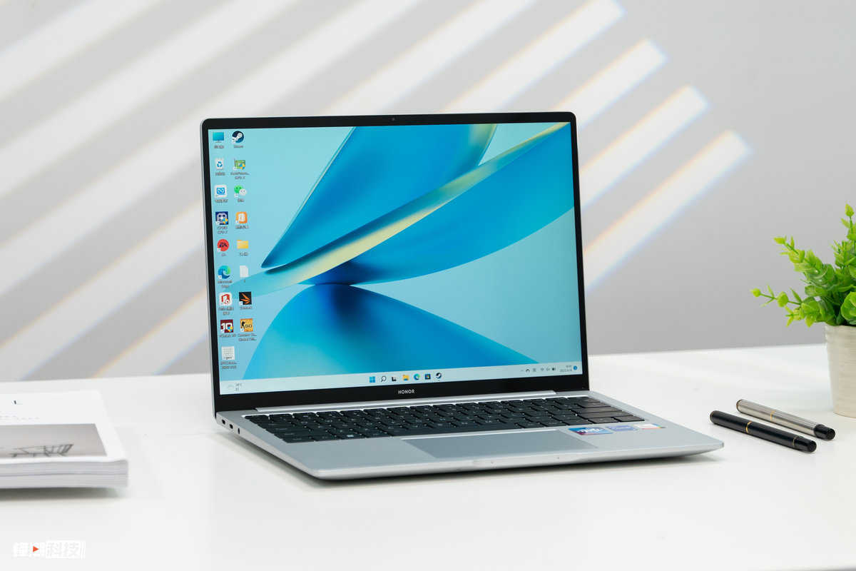 评测：荣耀MagicBook 14、联想小新Pro14和ThinkBook 14+谁更香？