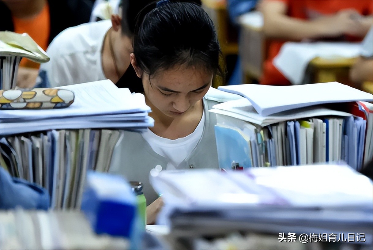 22年高考有变动，“新高考”考生要早了解，部分地区考试时间延后