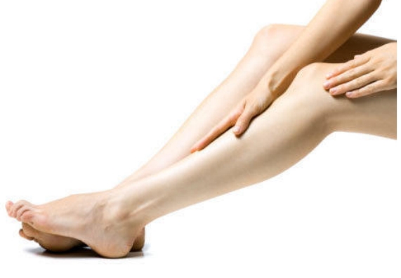 女性宫颈出现病变，腿部可能会发出“预警”，不妨留心观察下