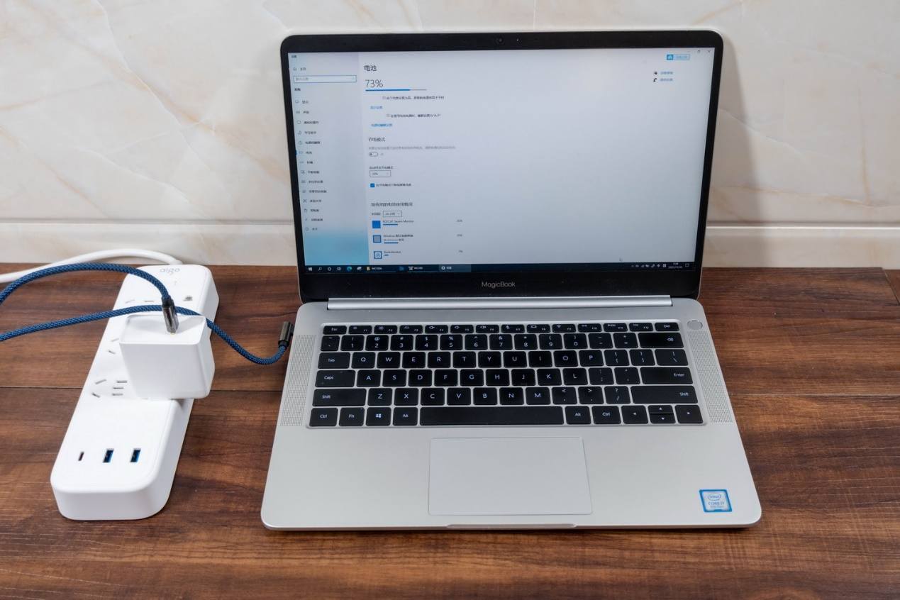 小巧便携高功率，充电更快更省时，aigo充电器C口65W体验