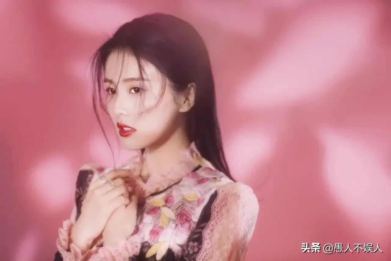 看花识女人，白鹿、程潇、赵小棠、沈梦辰花仙子纯欲风拉满