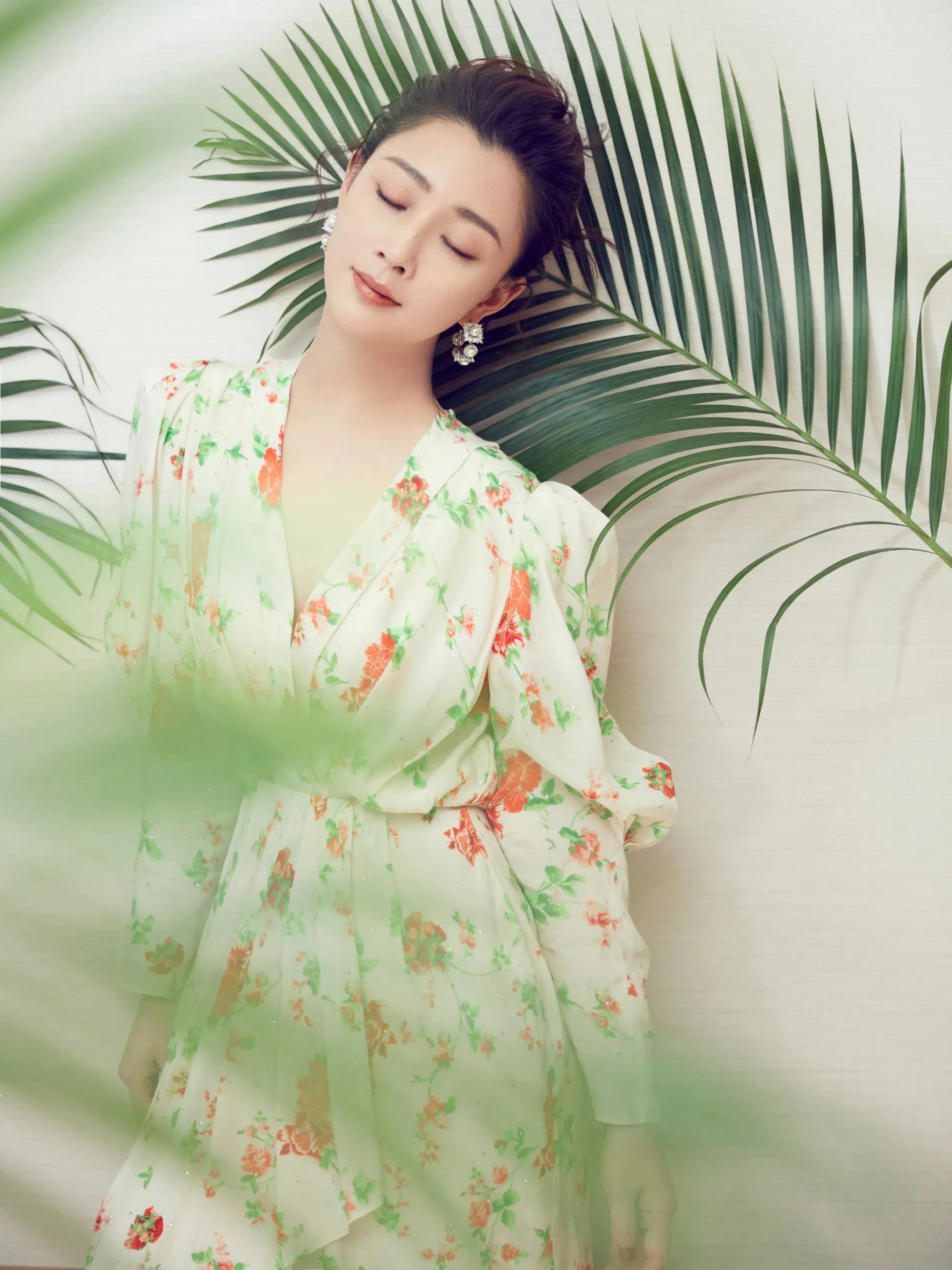 殷桃｜女神真美