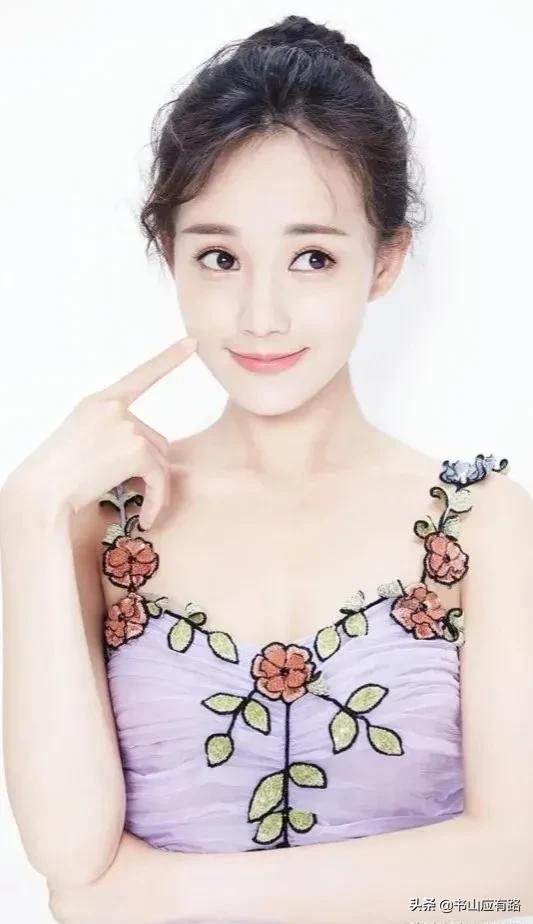 李一桐：长相甜美、清纯靓丽的90后小花旦