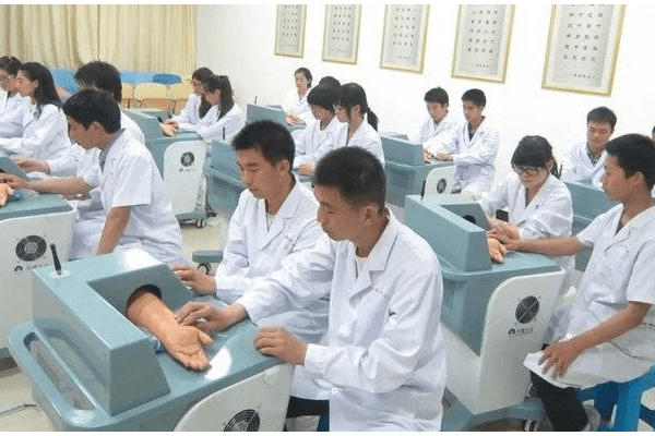 高三慎选！十大最辛苦专业曝光，其中三大专业就业压力与学习强度尤为突出