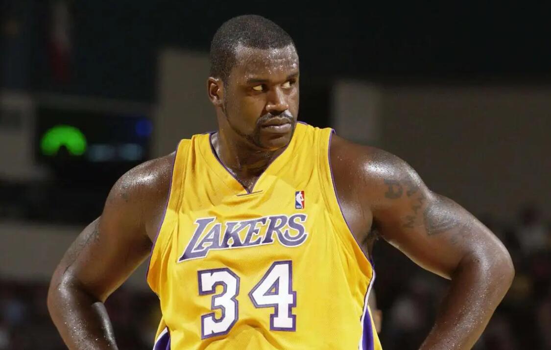 nba中有哪些巨无霸(能够进入奥尼尔法眼的3个超巨,4个巨星有哪些?