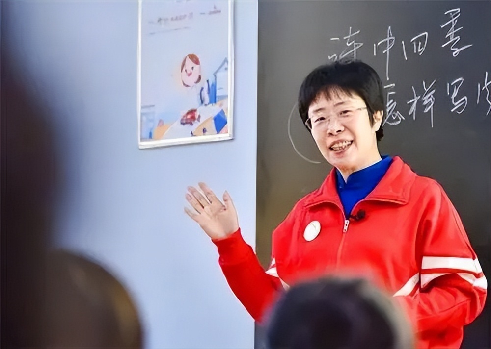 47岁不婚，却坚持追求白头偕老的婚姻，蒙曼老师有理性的女权主义