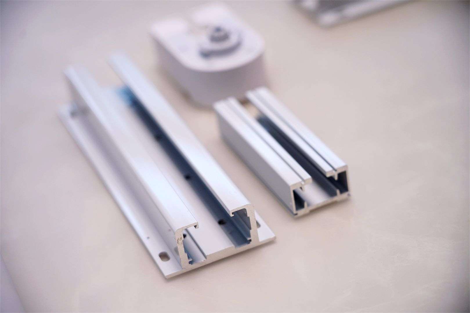 小米发布新款智能家居，售价仅为999元，解决没有预留插座的痛点